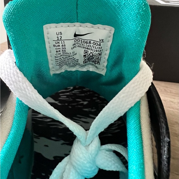 Men’s Nike Air Huarache Size 12 Black/New Emerald/Pure Platinum/Lethal Pink - Picture 4 of 5